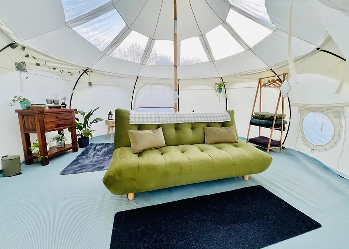 Luxury Stargazing Glamping - Seren Aur With Hot Tub