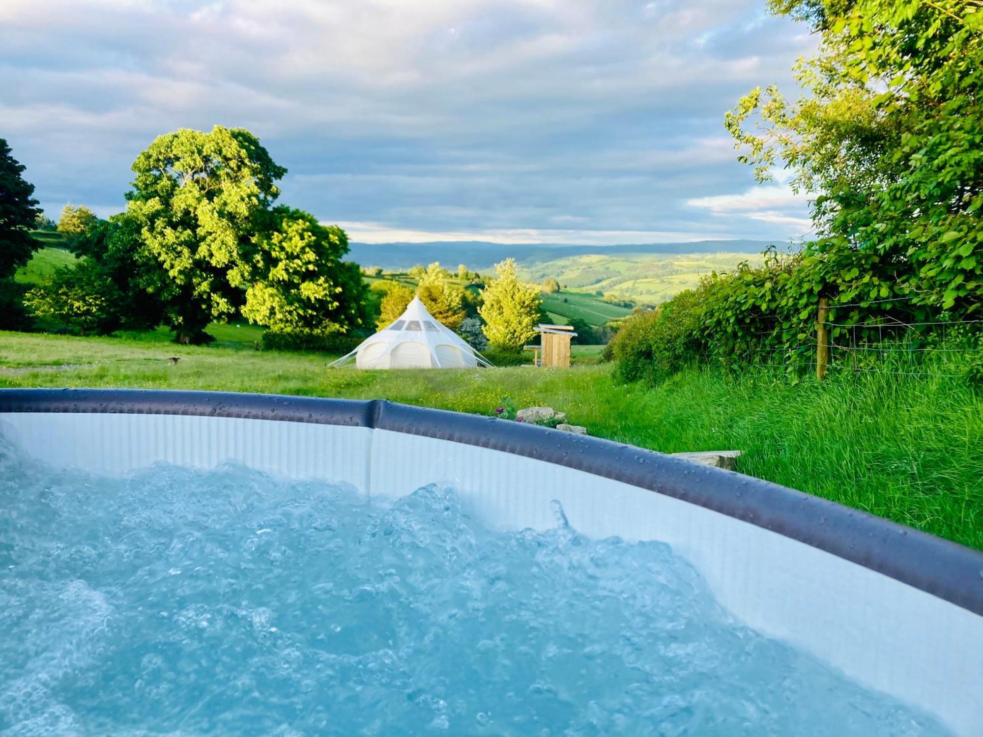 Luxury Stargazing Glamping - Seren Aur With Hot Tub Llanidloes