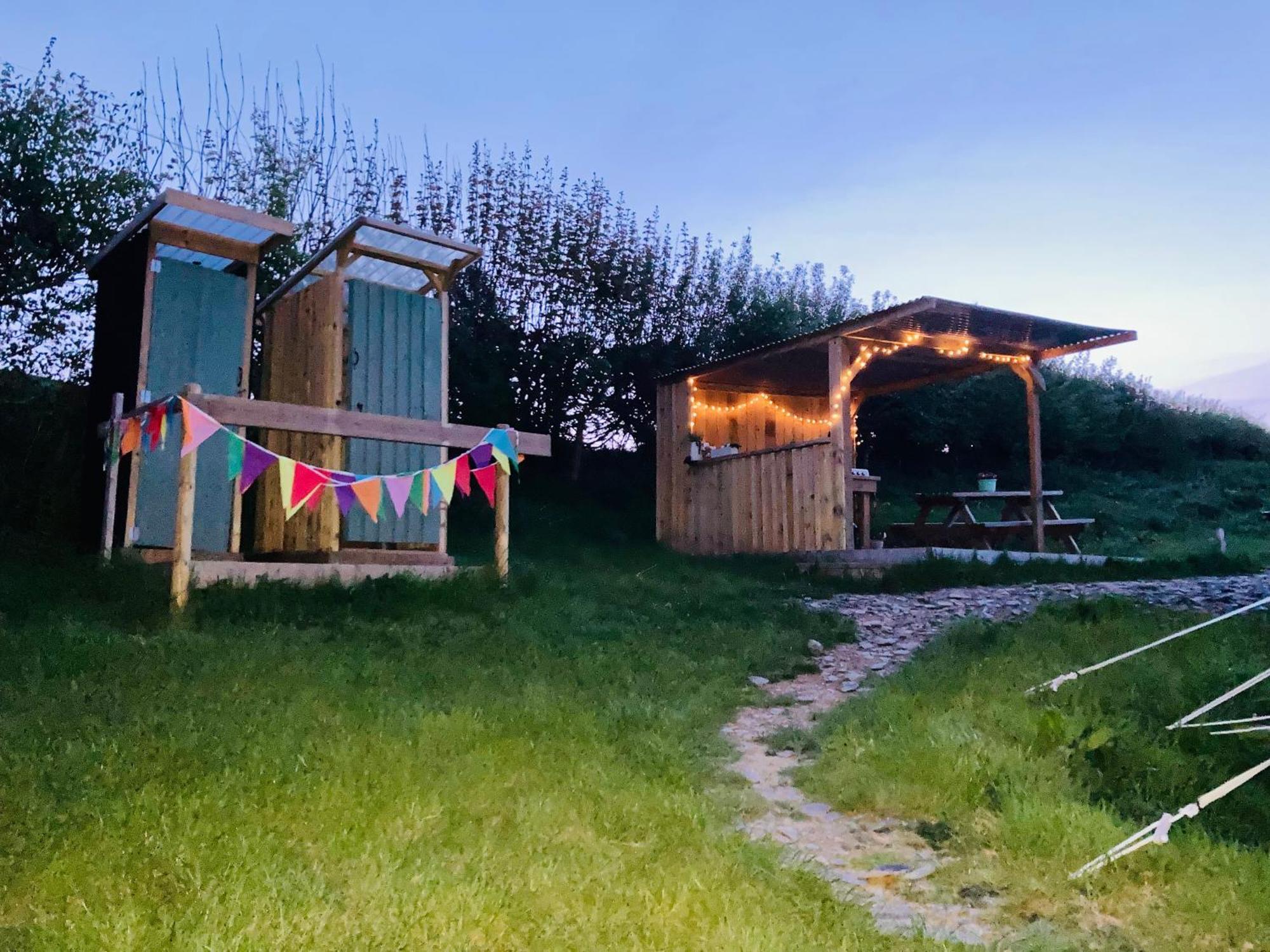 Luxuszelt Luxury Stargazing Glamping - Seren Aur With Hot Tub *