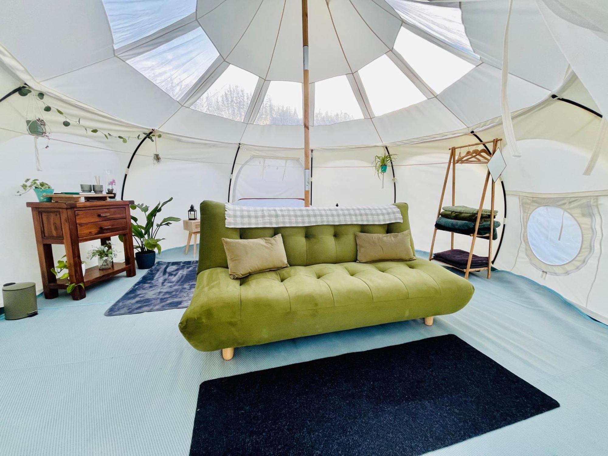 Luxuszelt Luxury Stargazing Glamping - Seren Aur With Hot Tub Llanidloes