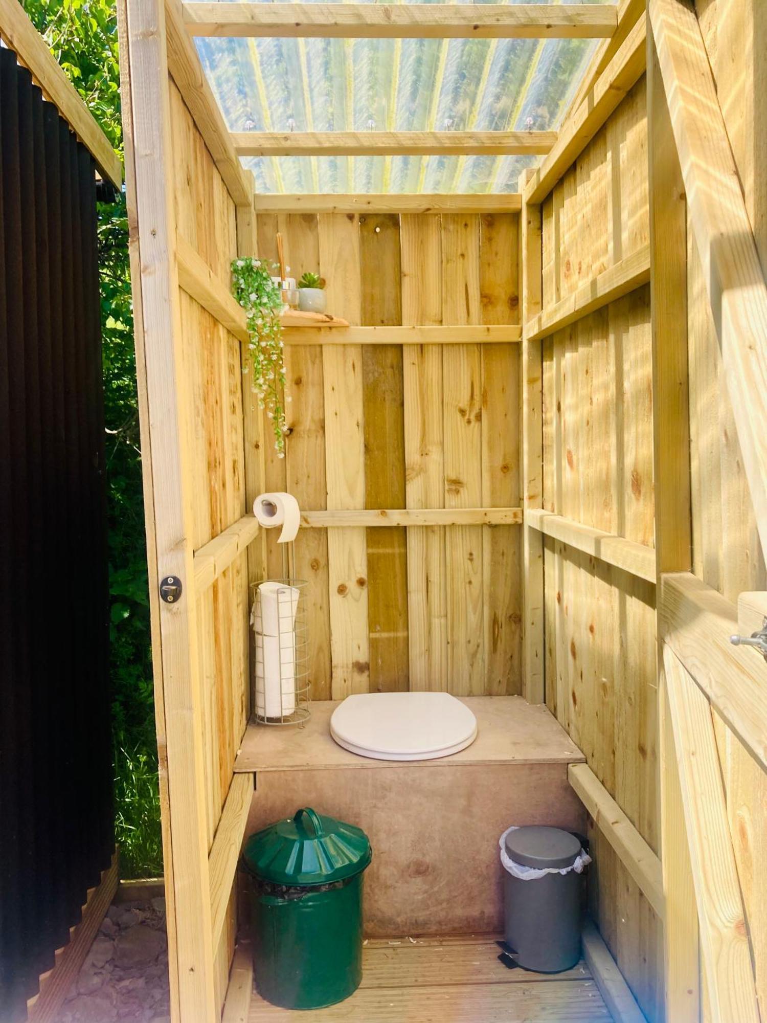 Luxury Stargazing Glamping - Seren Aur With Hot Tub Luxuszelt